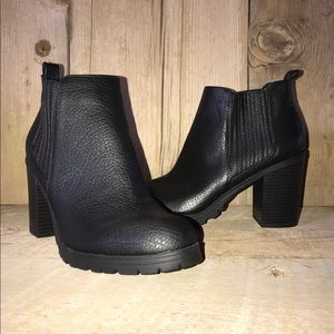 Sam & Libby Deanna Heeled Ankle Booties